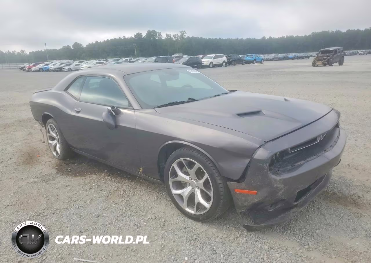 2015 Dodge Challenger Sxt Plus VIN:2C3CDZBG2FH705634 - 4