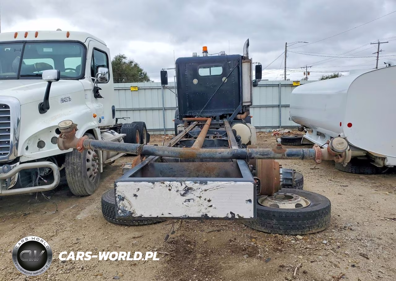 1999 Freightliner Conventional Fld112 Tank Truck VIN:1FUY3EDB4XLB43105 - 6