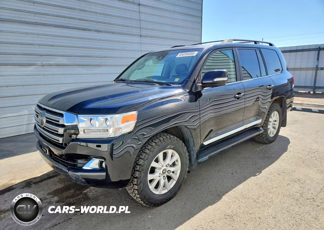 2017 Toyota Land Cruiser V8