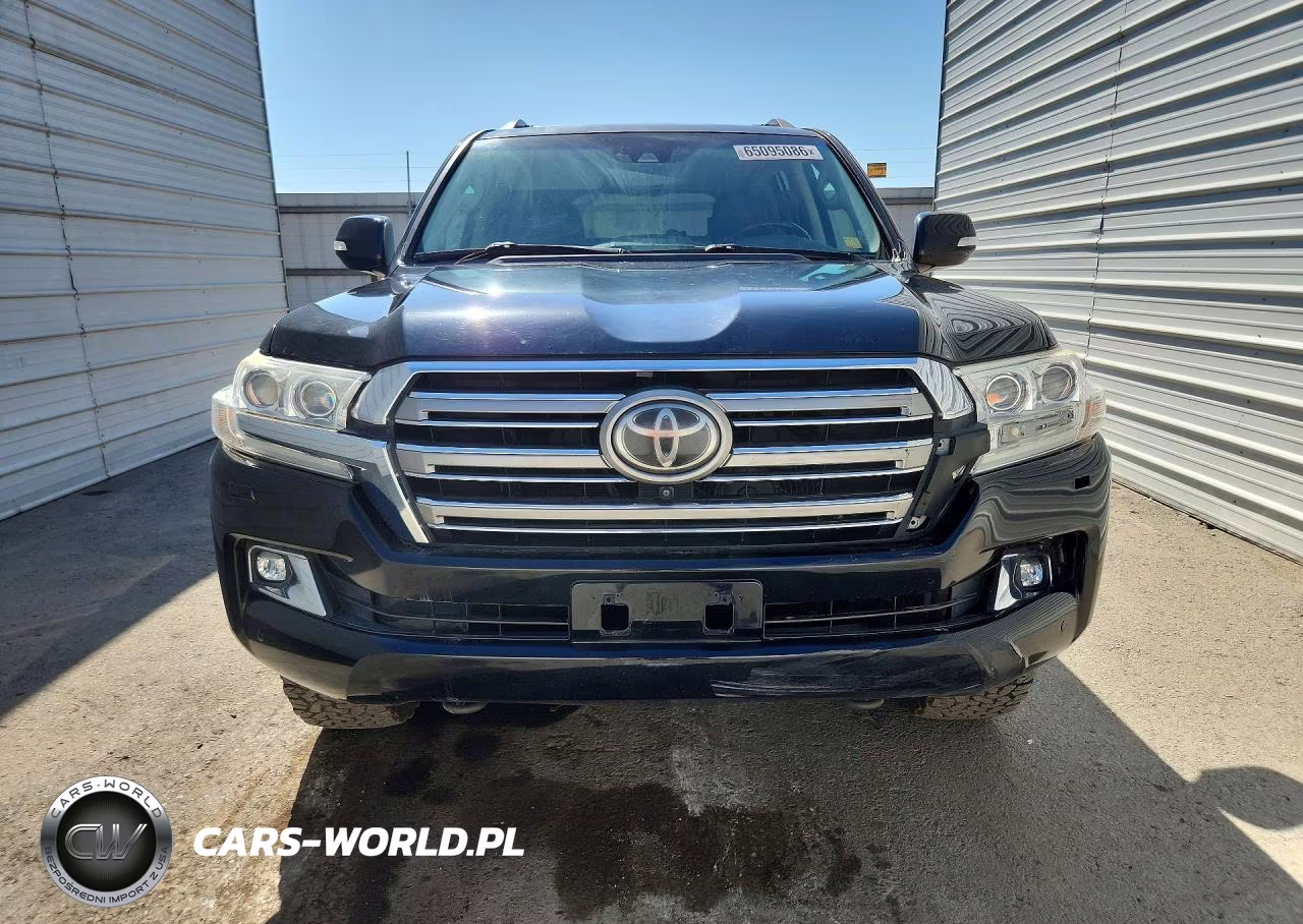 2017 Toyota Land Cruiser V8 VIN:JTMCY7AJ8H4053104 - 5