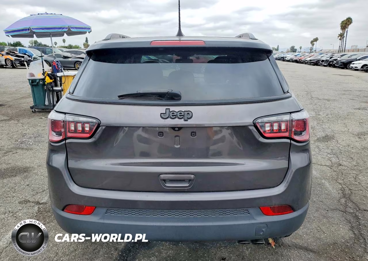 2019 Jeep Compass Latitude VIN:3C4NJCBB2KT762903 - 6