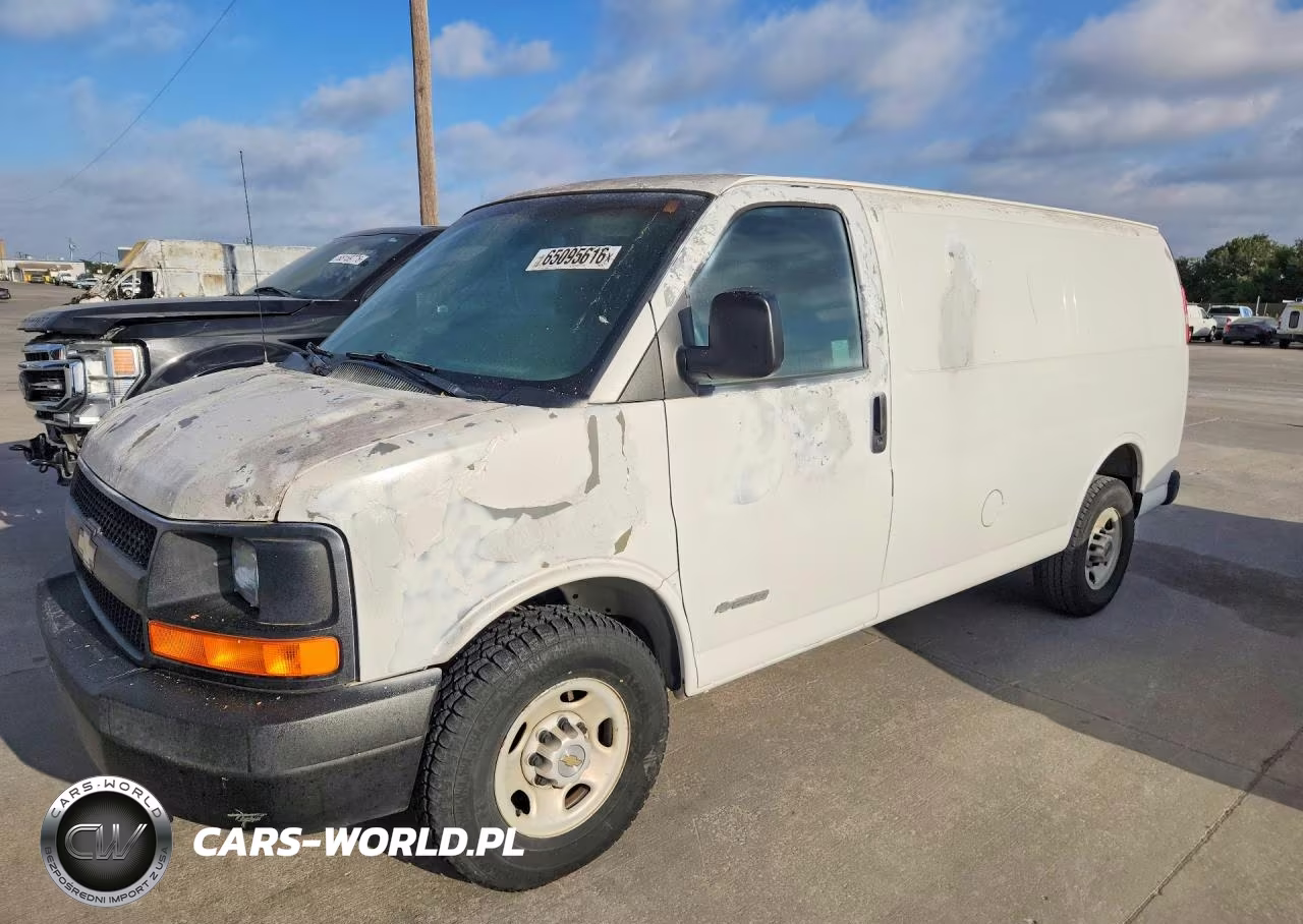 2004 Chevrolet Express G2500