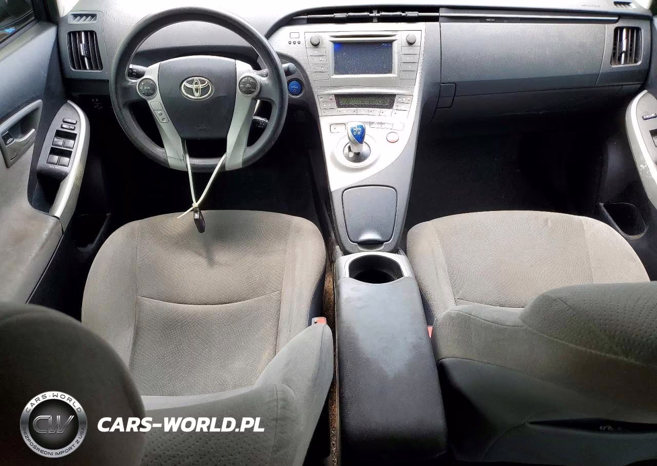 2015 Toyota Prius Two VIN:JTDKN3DU8F0422194 - 8