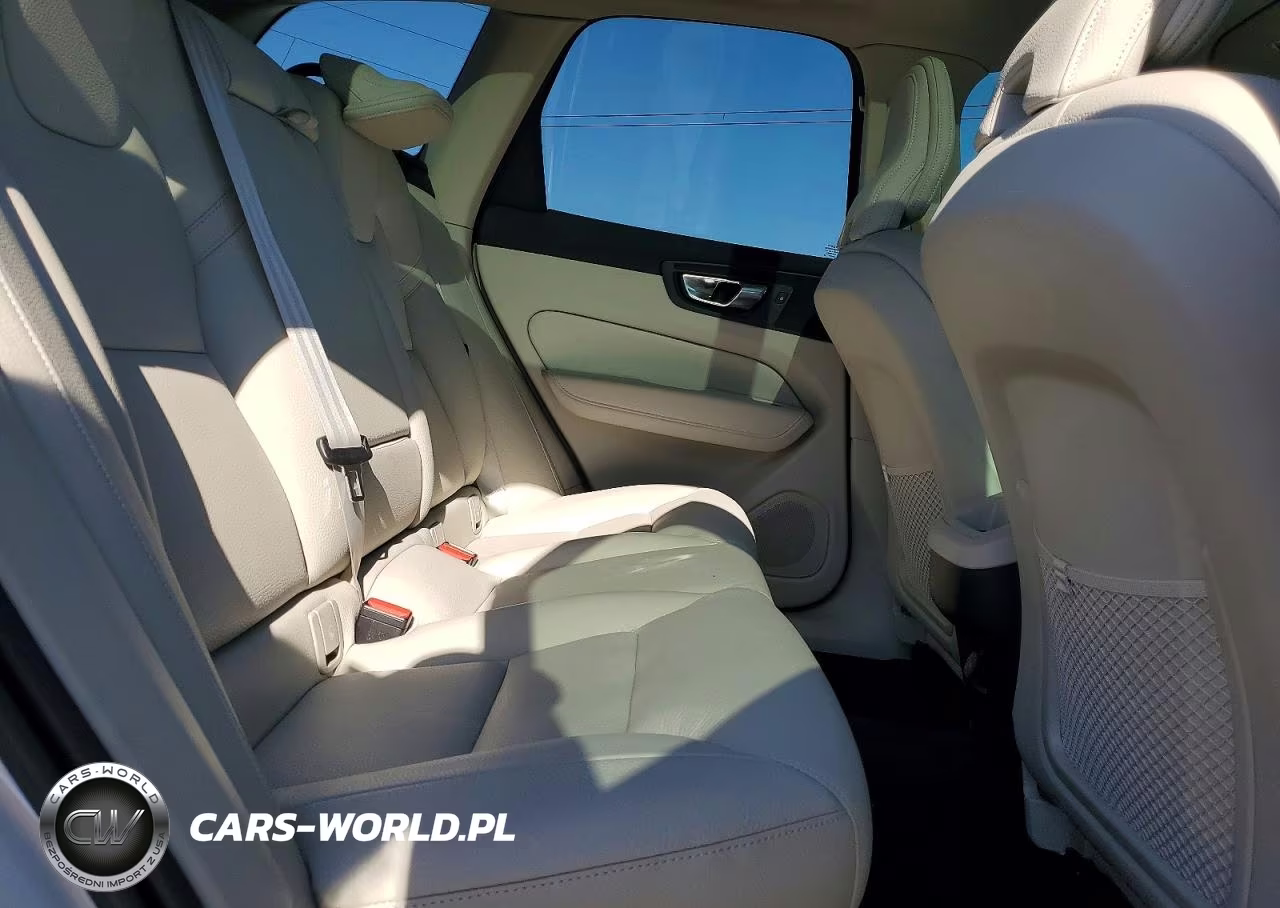 2023 Volvo Xc60 Plus VIN:YV4L12RE8P1257476 - 11