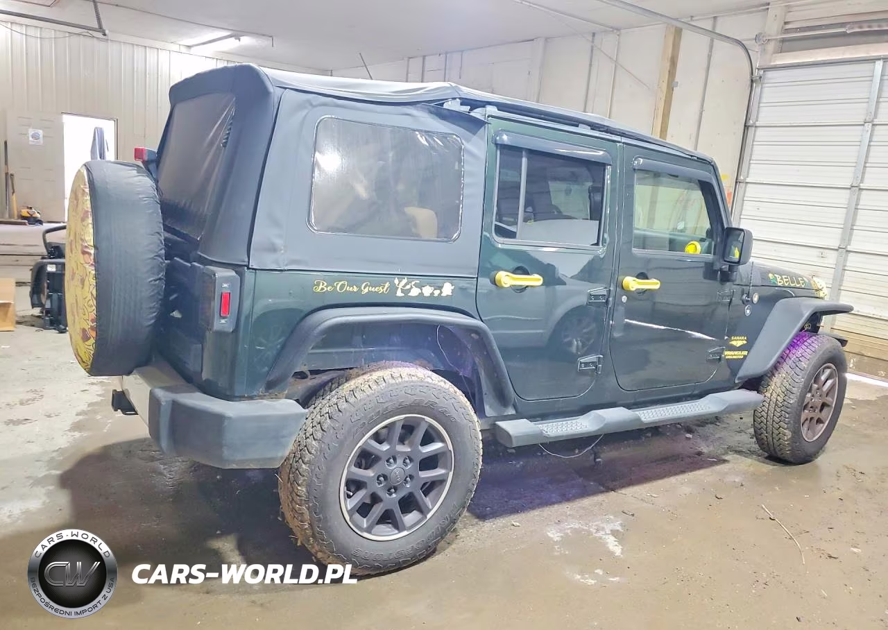 2010 Jeep Wrangler Unlimited Sahara VIN:1J4HA5H11AL215472 - 3