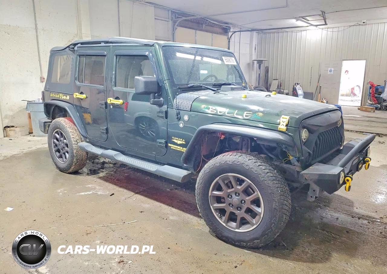 2010 Jeep Wrangler Unlimited Sahara VIN:1J4HA5H11AL215472 - 4