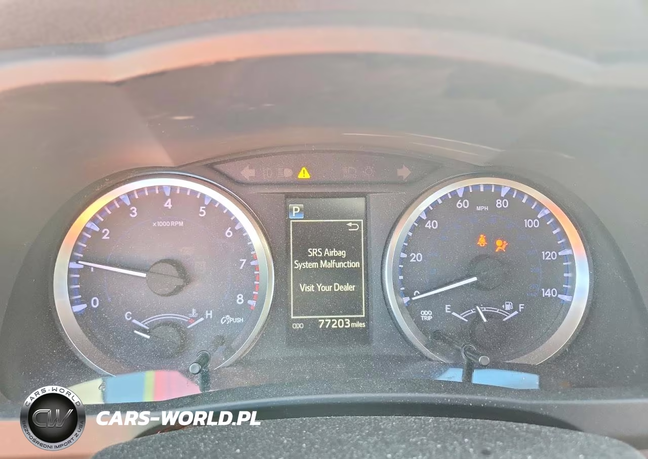 2018 Toyota Highlander Le VIN:5TDBZRFH1JS895755 - 9