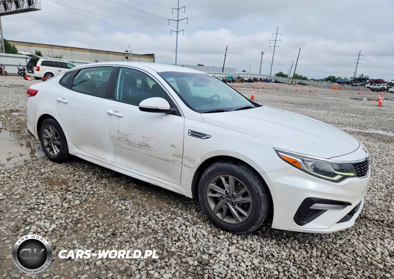 2019 Kia Optima Lx VIN:5XXGT4L31KG374458 - 4