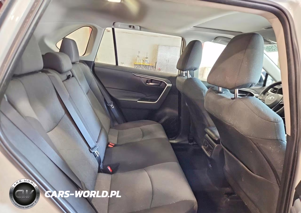 2025 Toyota Rav4 Xle VIN:2T3P1RFV9SW569737 - 11