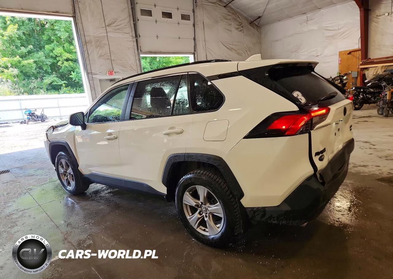 2025 Toyota Rav4 Xle VIN:2T3P1RFV9SW569737 - 2