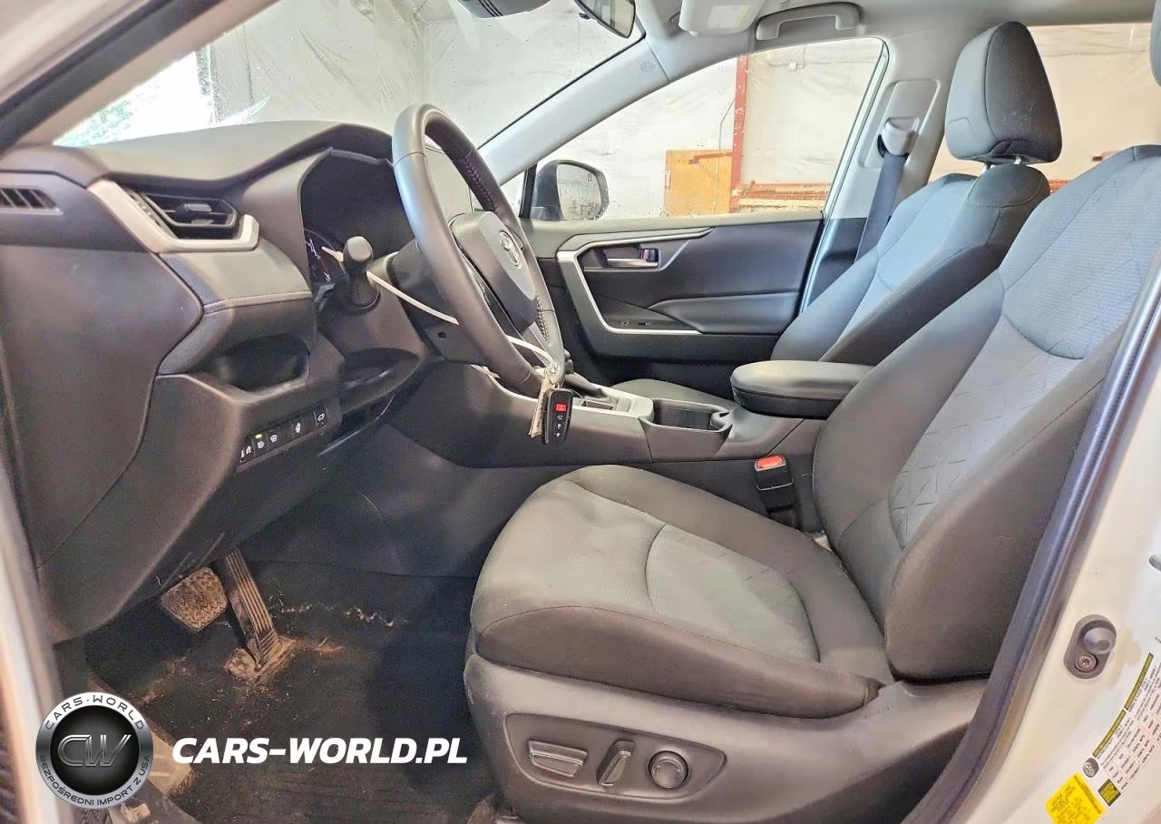 2025 Toyota Rav4 Xle VIN:2T3P1RFV9SW569737 - 7