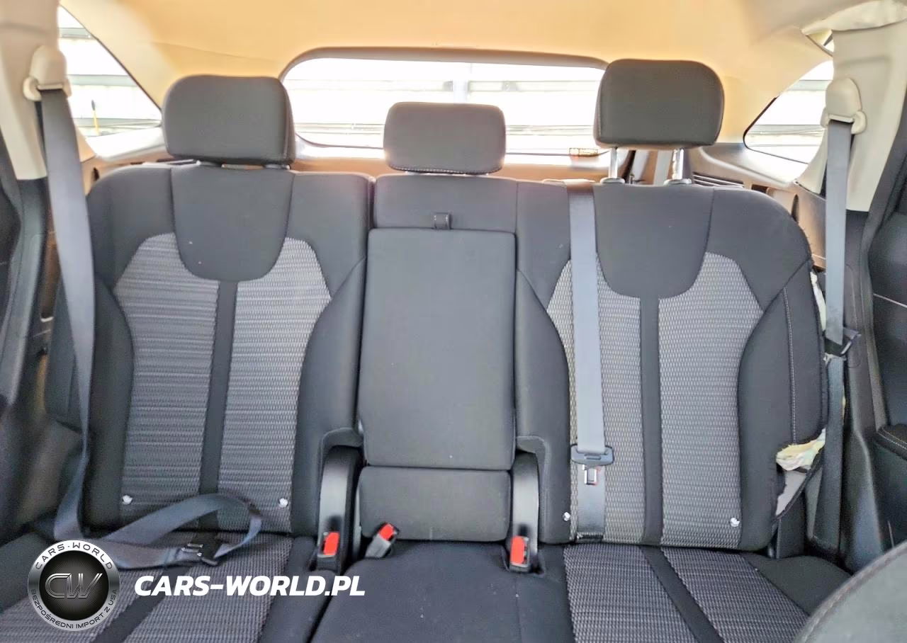 2025 Kia Sorento Lx VIN:5XYRG4JC5SG389590 - 10