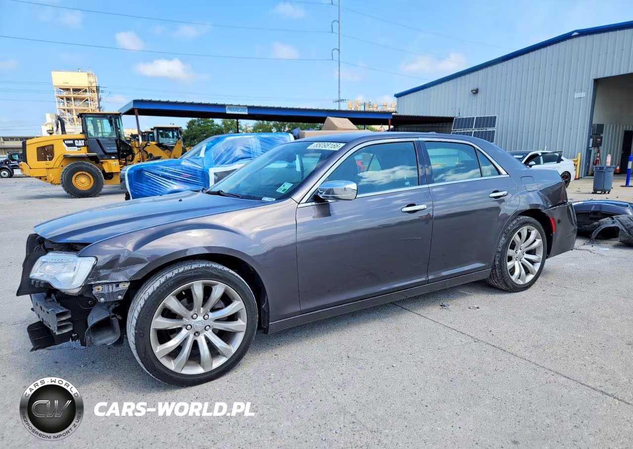 2018 Chrysler 300 Limited VIN:2C3CCAEG8JH193743 - 1