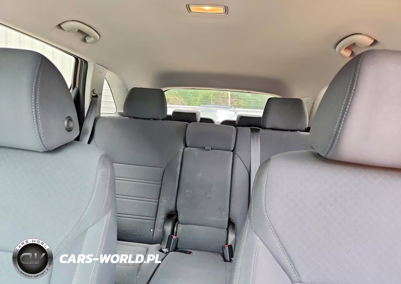 2019 Kia Sorento Lx VIN:5XYPG4A36KG563559 - 10