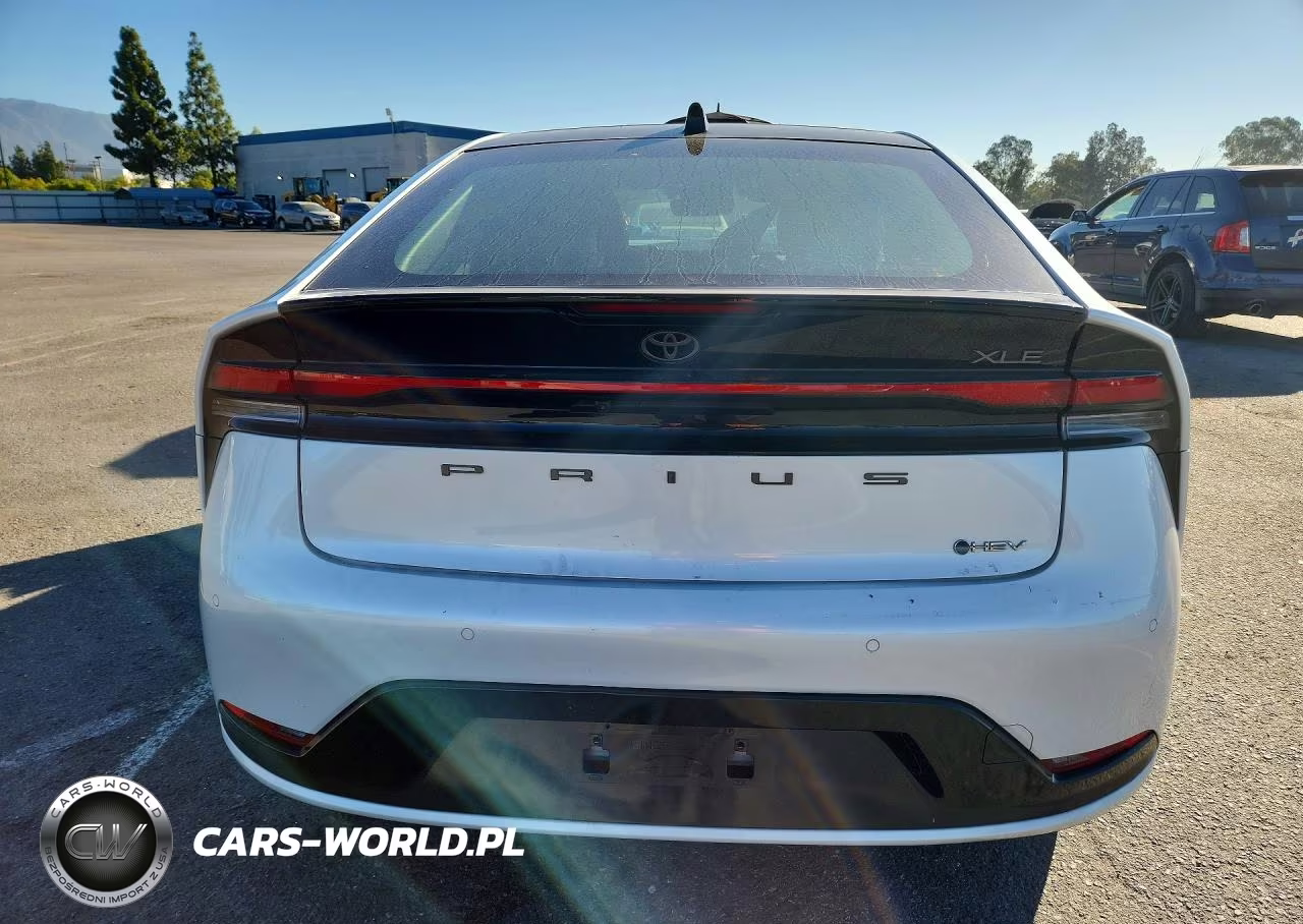 2024 Toyota Prius Xle VIN:JTDACAAU2R3032737 - 6