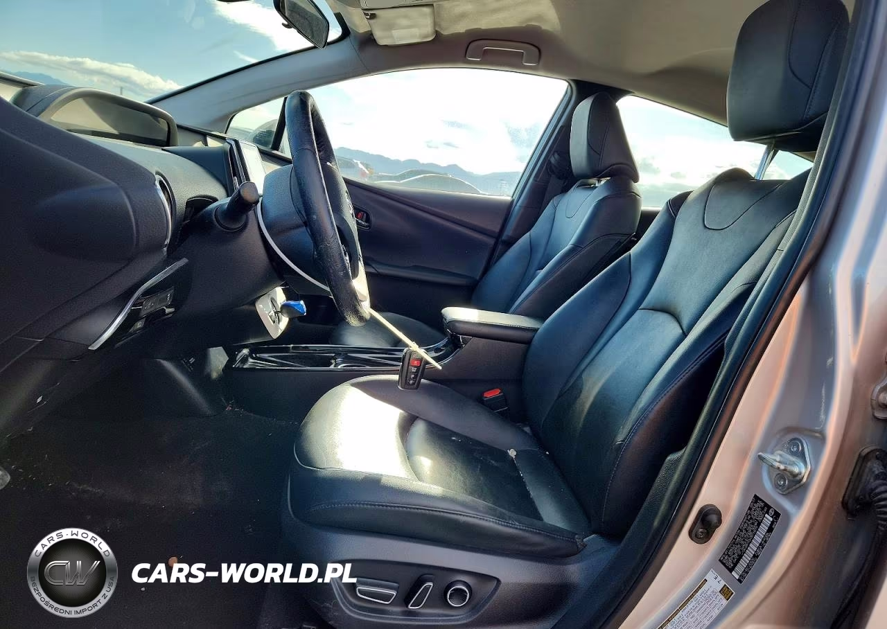 2017 Toyota Prius Prime Premium VIN:JTDKARFP0H3015879 - 7