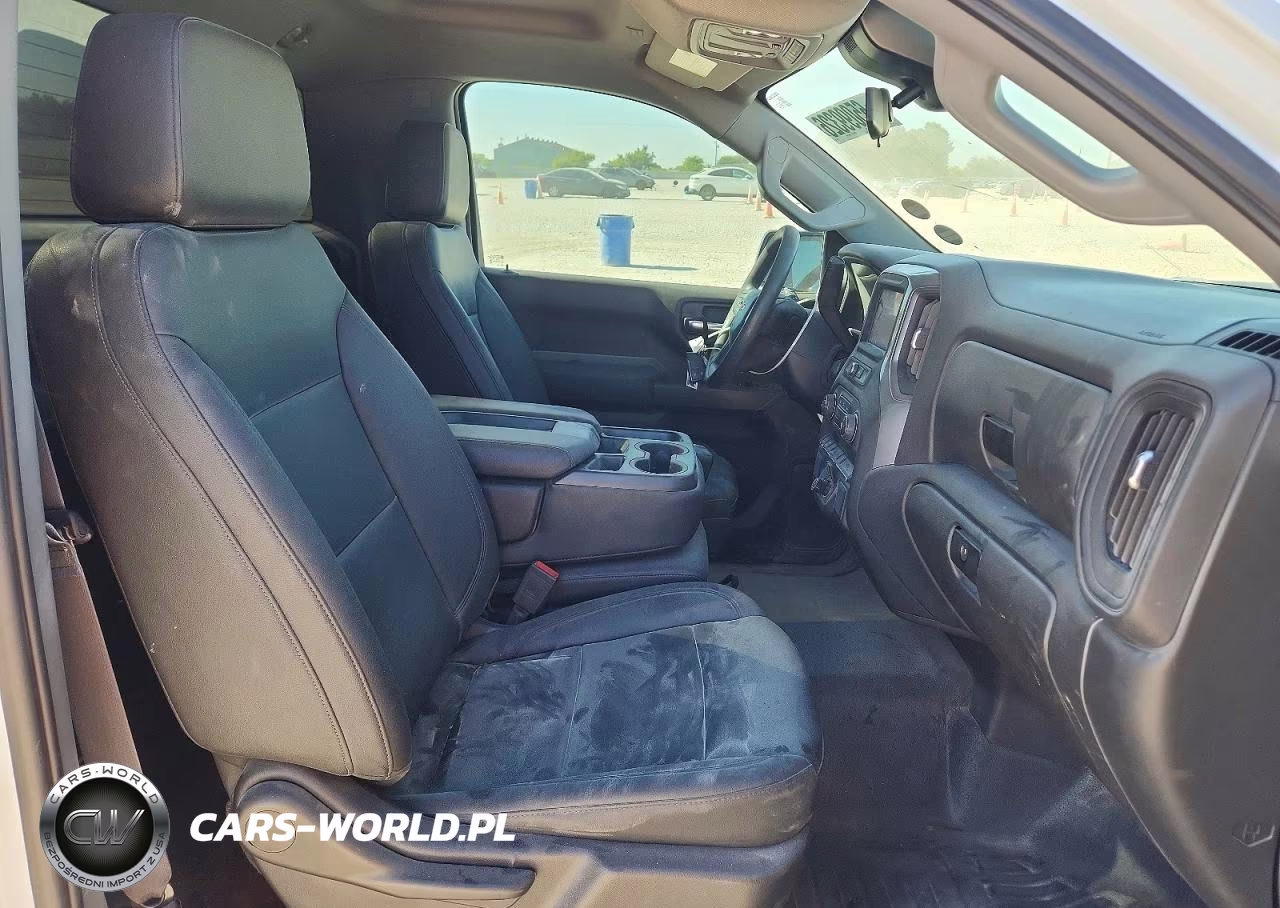 2024 Chevrolet Silverado K1500 VIN:3GCNDAEKXRG103610 - 10