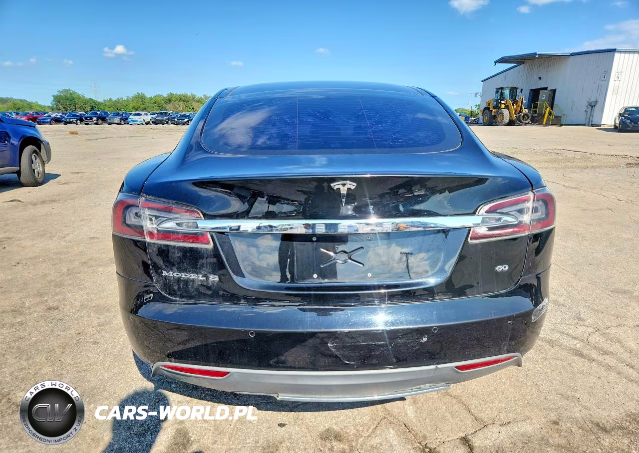 2014 Tesla Model S VIN:5YJSA1S19EFP56842 - 6