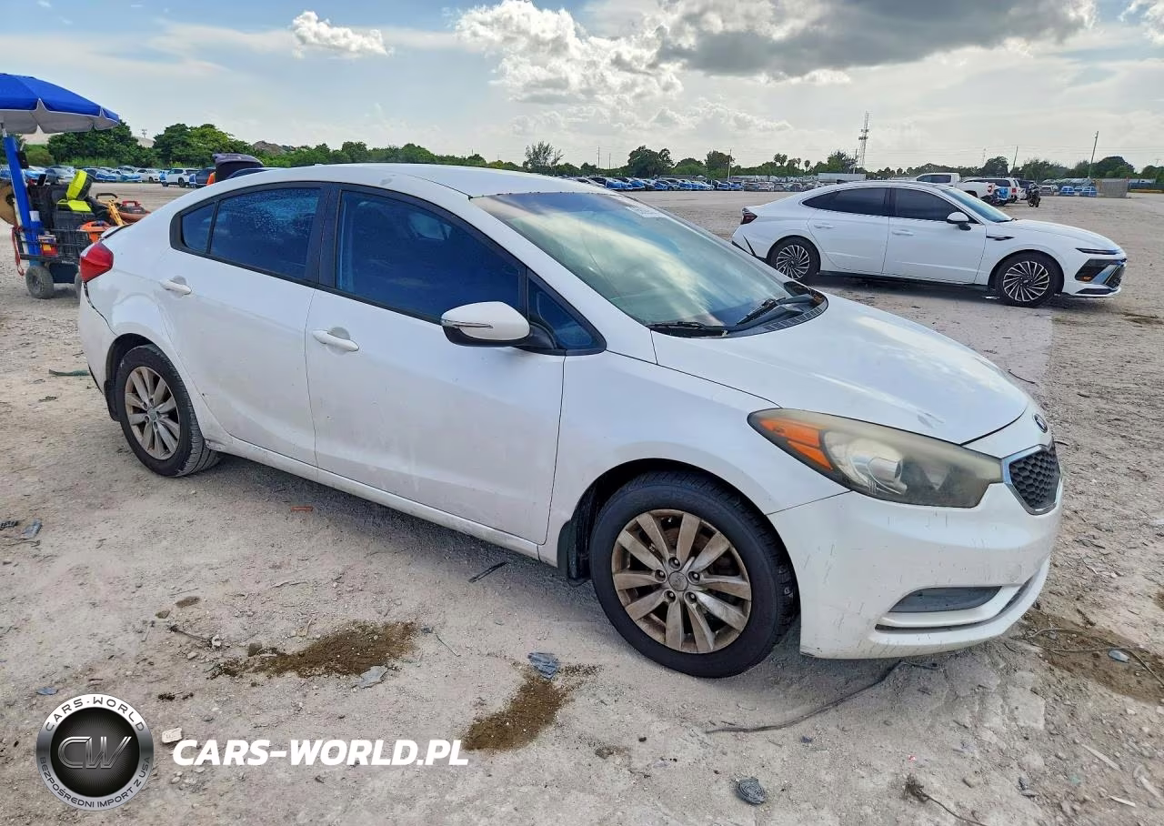 2014 Kia Forte Lx VIN:KNAFX4A68E5235270 - 4