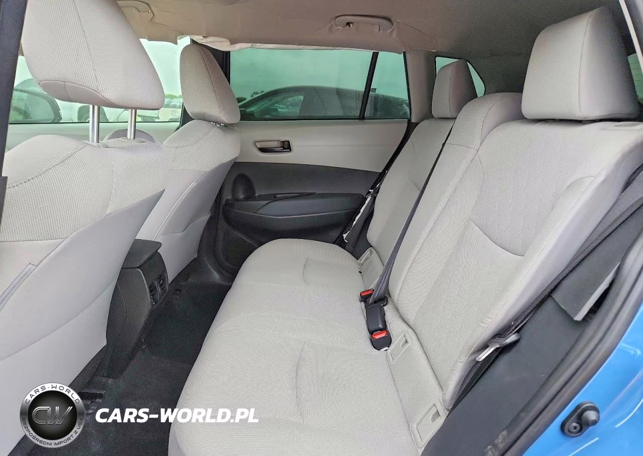 2026 Toyota Corolla Cross Le VIN:7MUCAAAG1TV182052 - 10