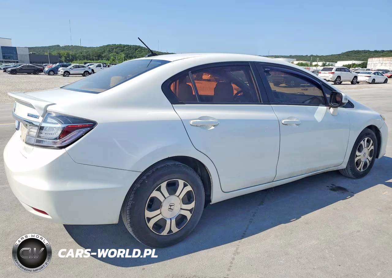 2013 Honda Civic Hybrid VIN:19XFB4F24DE003744 - 3