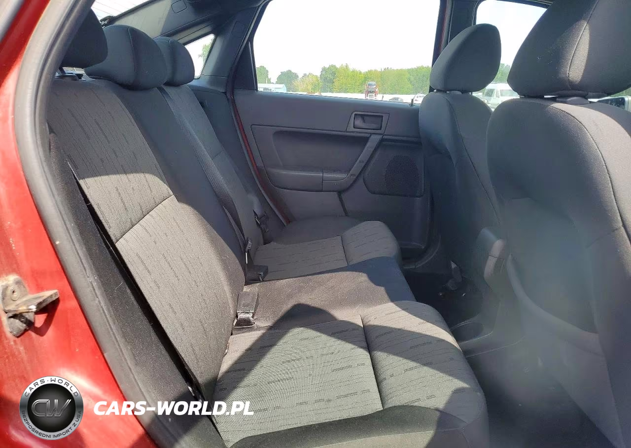 2010 Ford Focus Se VIN:1FAHP3FN9AW211401 - 10