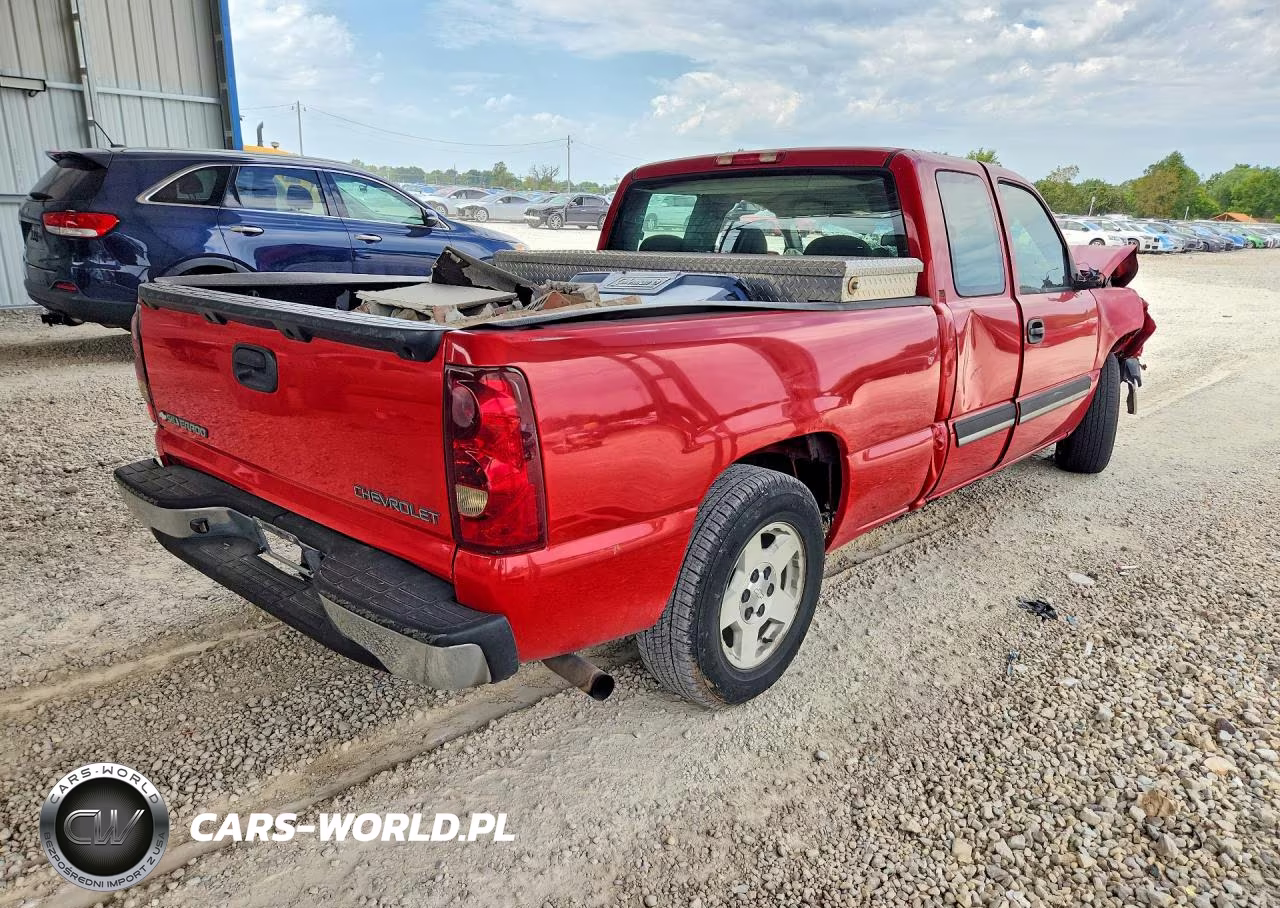 2005 Chevrolet Silverado C1500 VIN:1GCEC19VX5Z238846 - 3