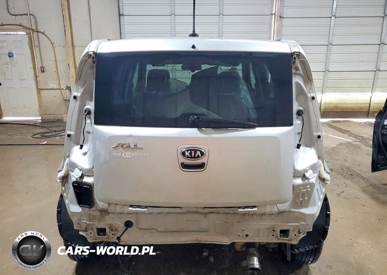 2011 Kia Soul + VIN:KNDJT2A28B7717019 - 6