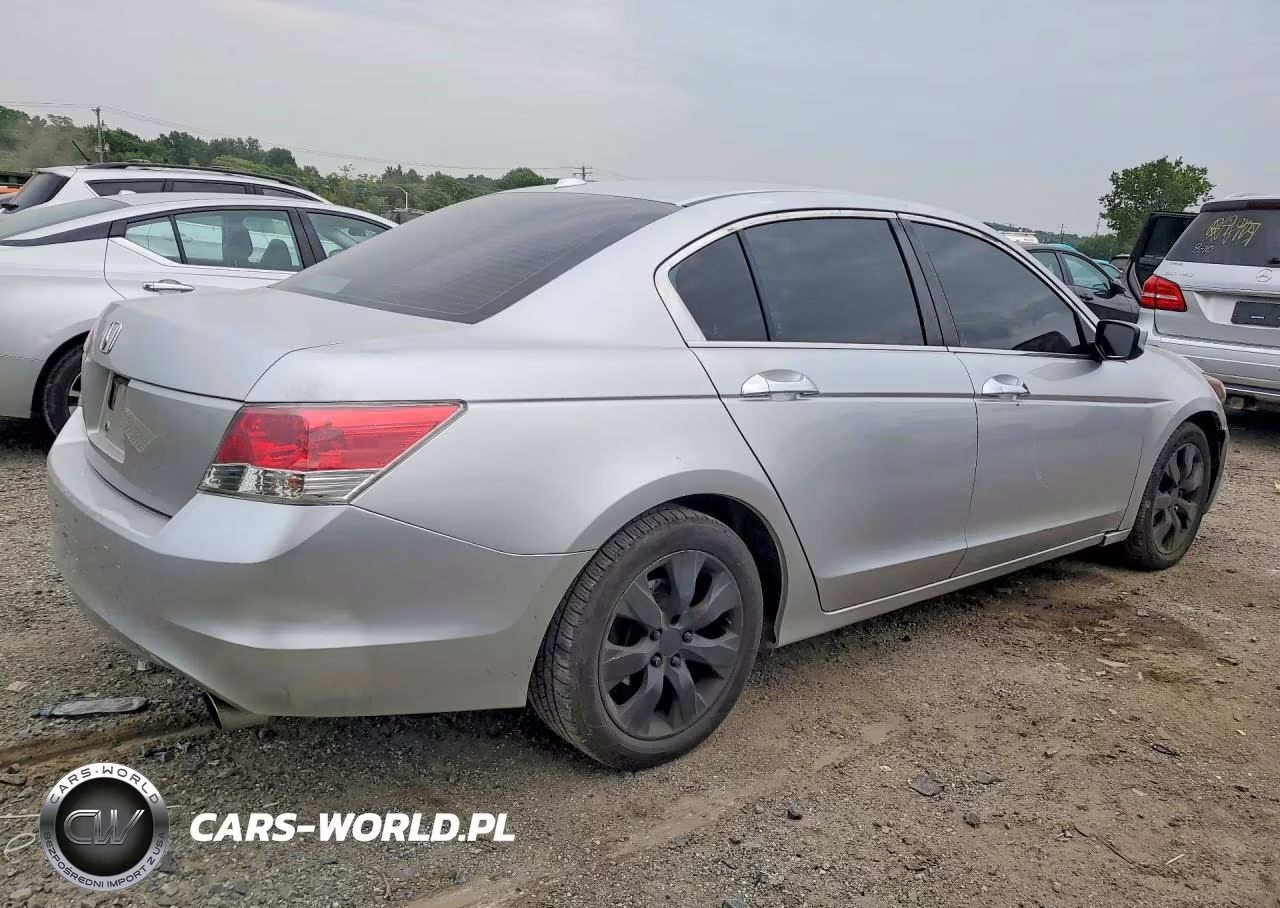 2010 Honda Accord 4D Exl VIN:1HGCP3F81AA005387 - 3