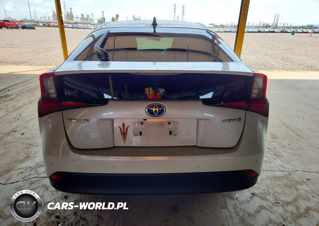 2021 Toyota Prius Le VIN:JTDKAMFU1M3127528 - 6