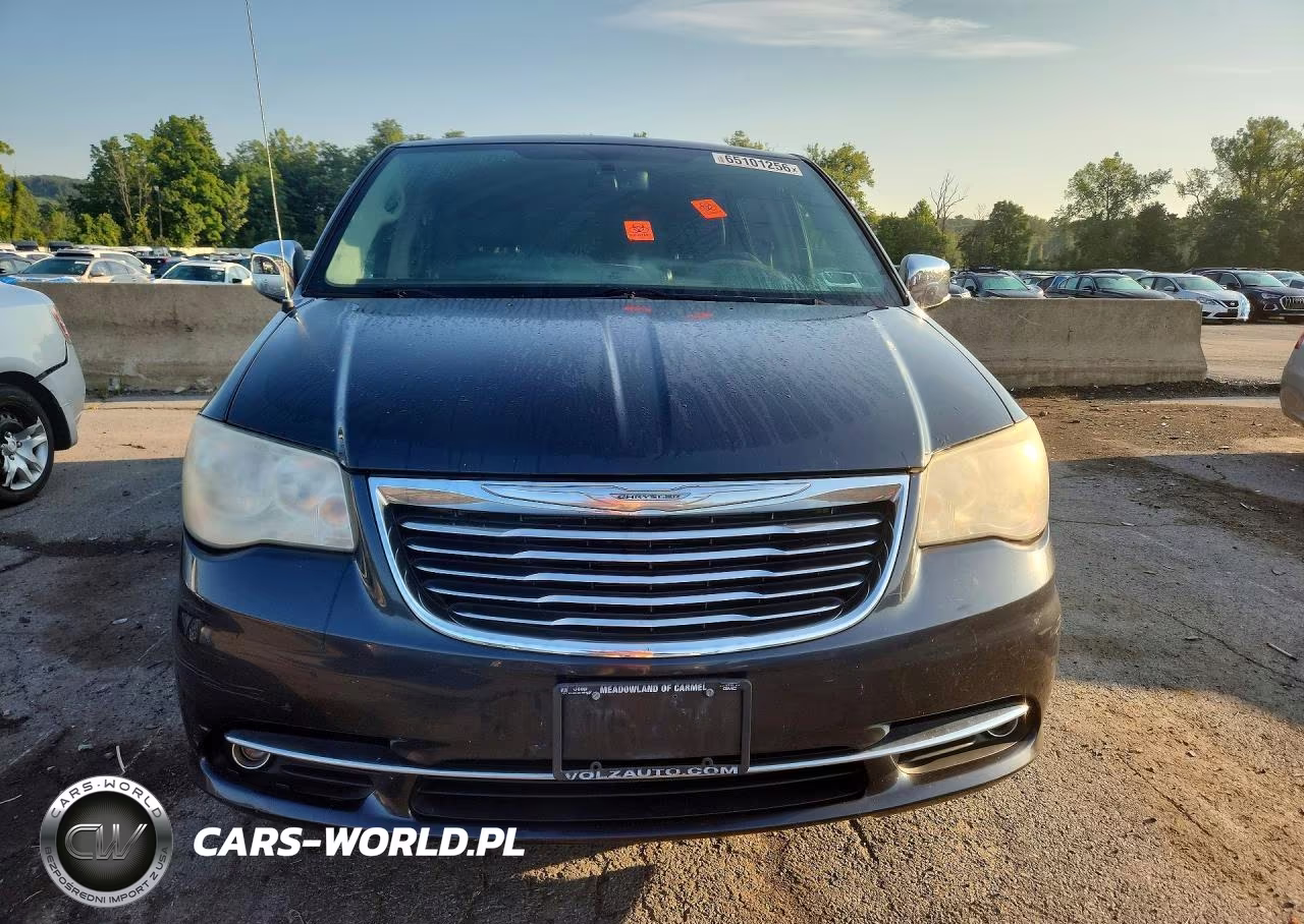 2014 Chrysler Town & Country Touring L VIN:2C4RC1CG1ER250163 - 5
