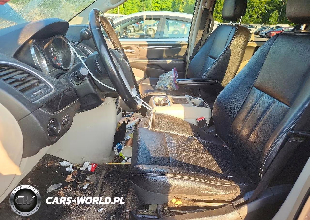 2014 Chrysler Town & Country Touring L VIN:2C4RC1CG1ER250163 - 7