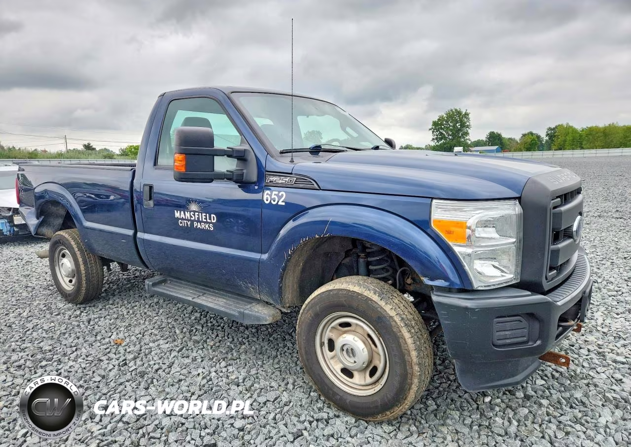 2015 Ford F250 Super Duty VIN:1FTBF2B62FEC72355 - 4