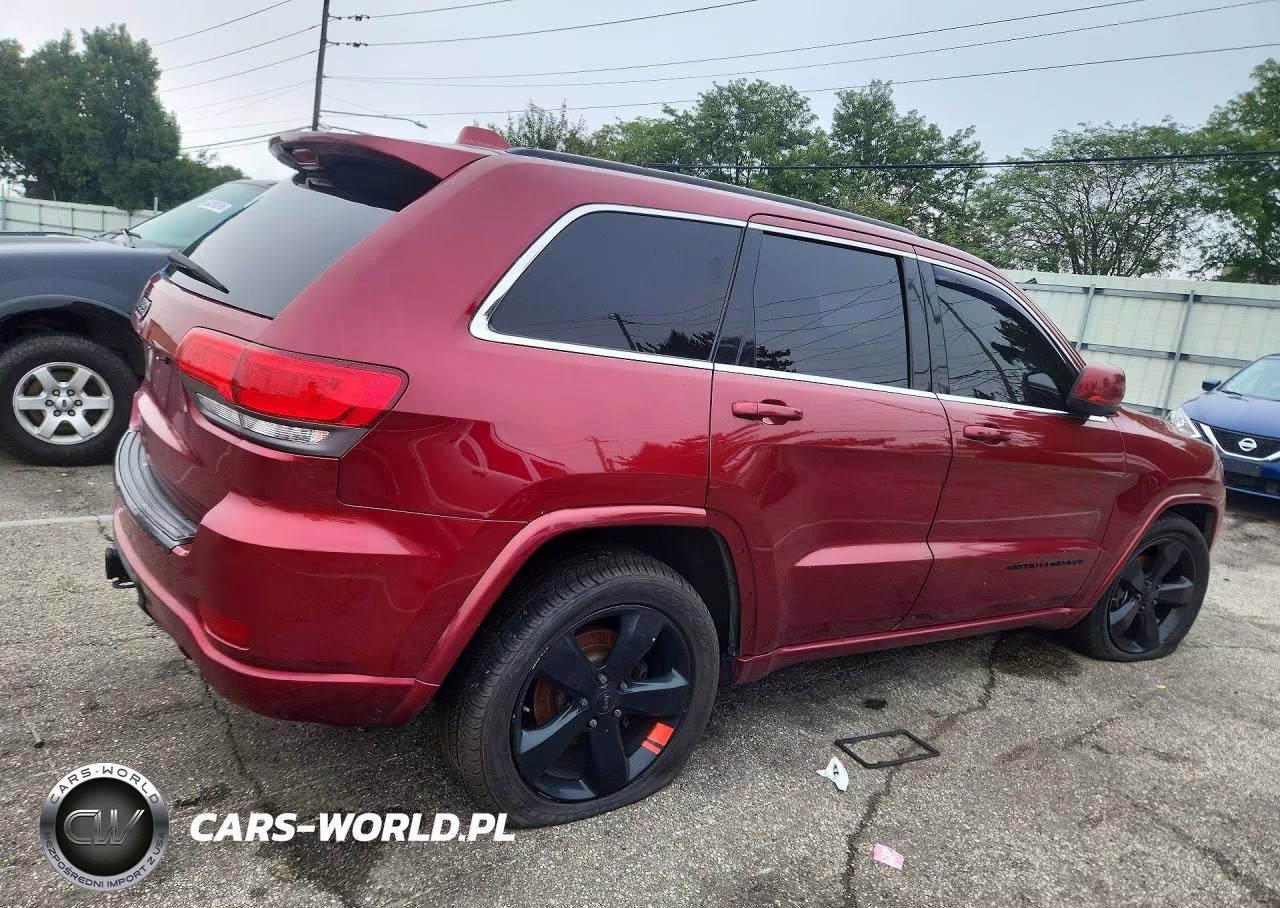 2015 Jeep Grand Cherokee Laredo VIN:1C4RJFAG2FC631214 - 3