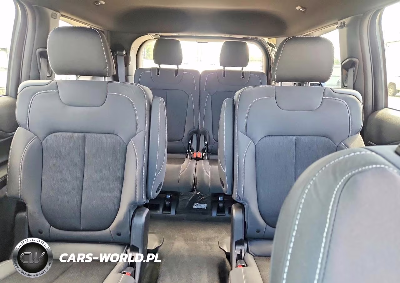 2025 Jeep Grand Cherokee L Laredo VIN:1C4RJJAG6S8805298 - 10