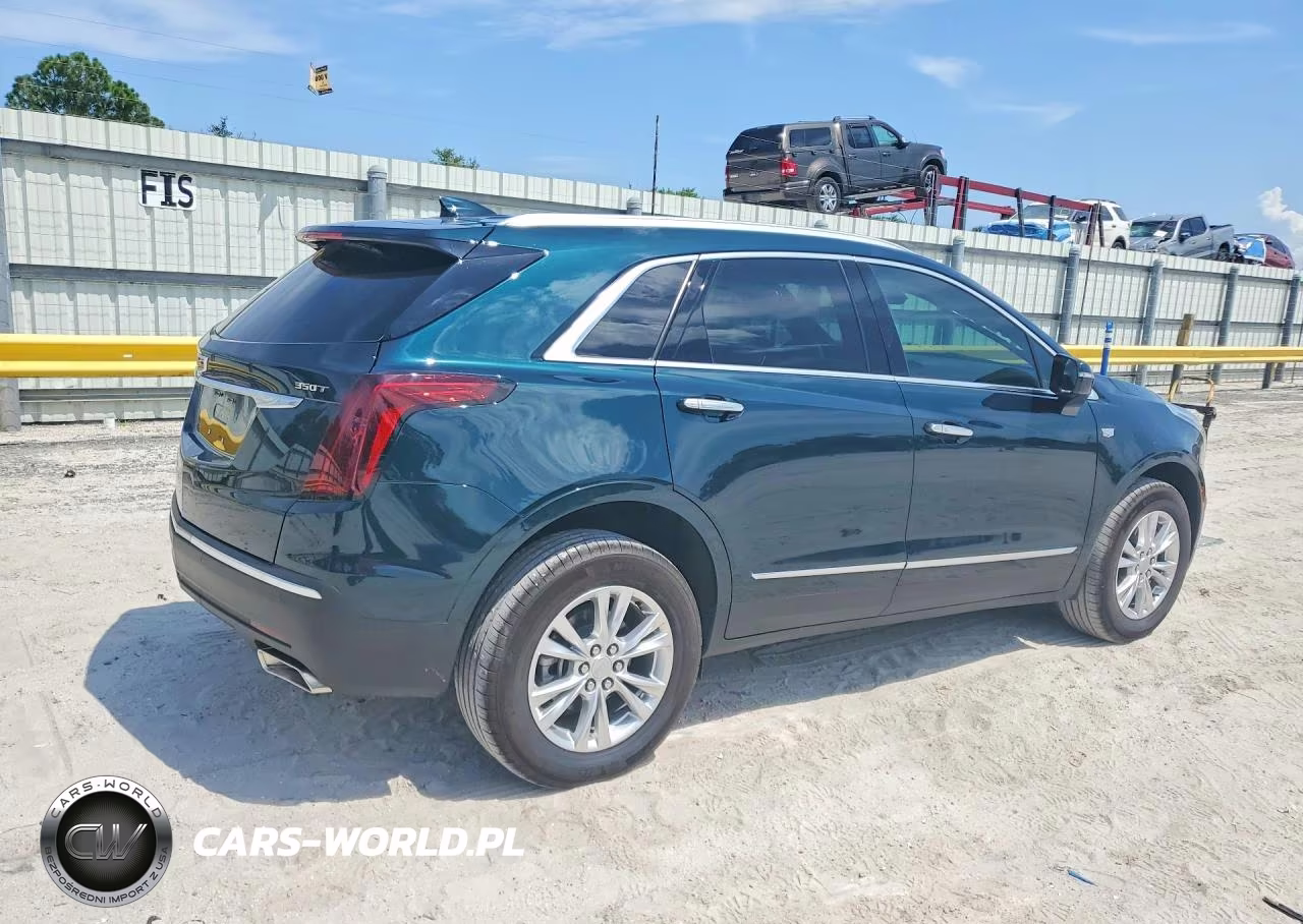 2025 Cadillac Xt5 Luxury VIN:1GYKNAR49SZ154124 - 3