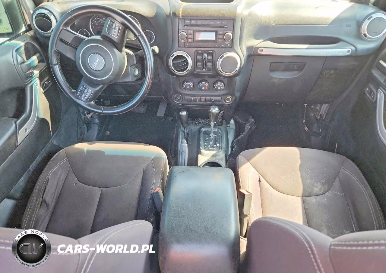 2014 Jeep Wrangler Unlimited Sahara VIN:1C4BJWEG8EL220166 - 8