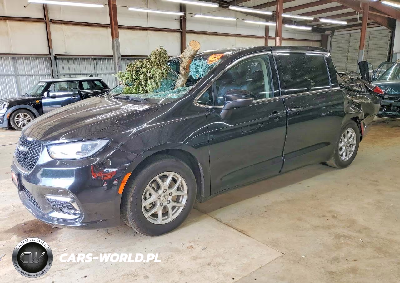 2023 Chrysler Pacifica Touring L VIN:2C4RC1BG2PR525365 - 1