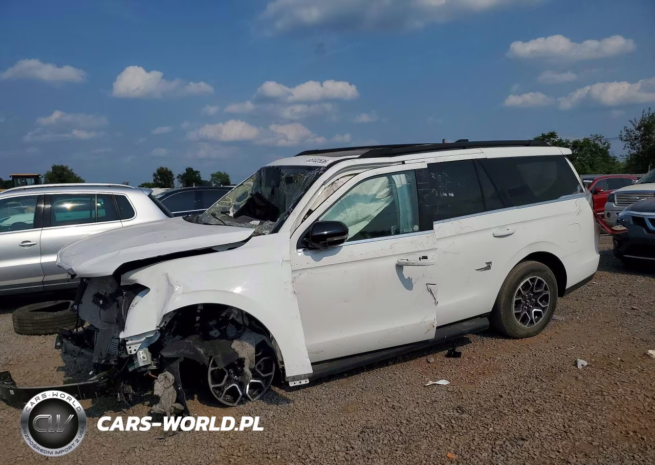 2025 Ford Expedition Active – zdjęcie 1 z 13