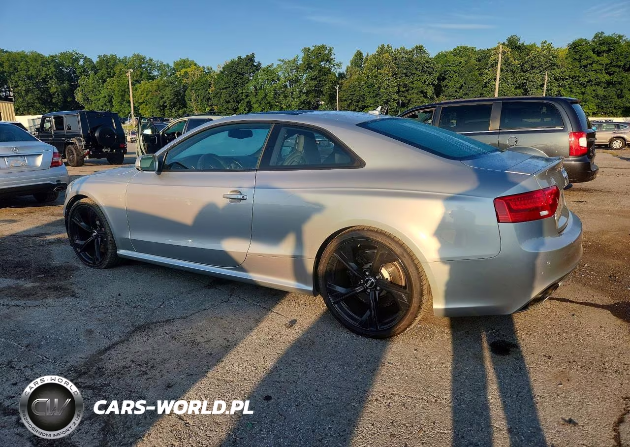 2013 Audi Rs5 VIN:WUAC6AFR2DA903132 - 2