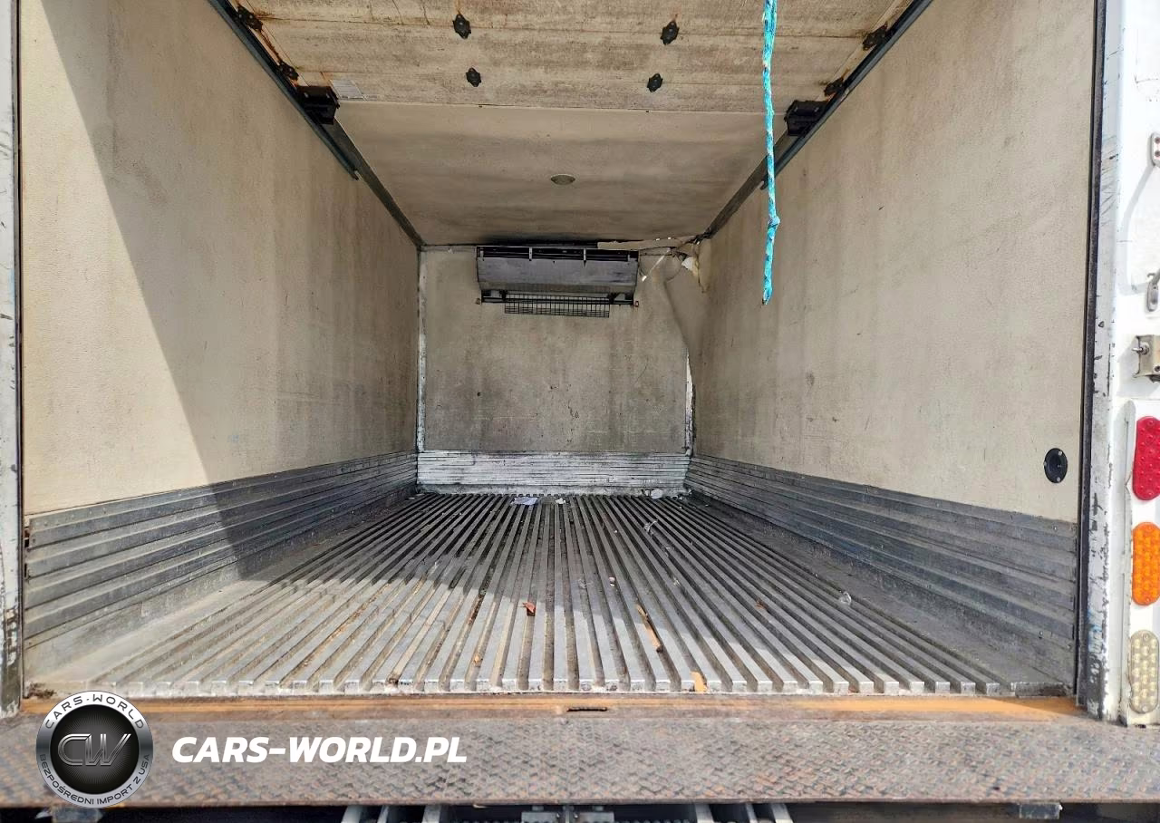 2018 Isuzu Npr-Hd Refrigerated Box Truck VIN:54DC4W1B5JS807331 - 10