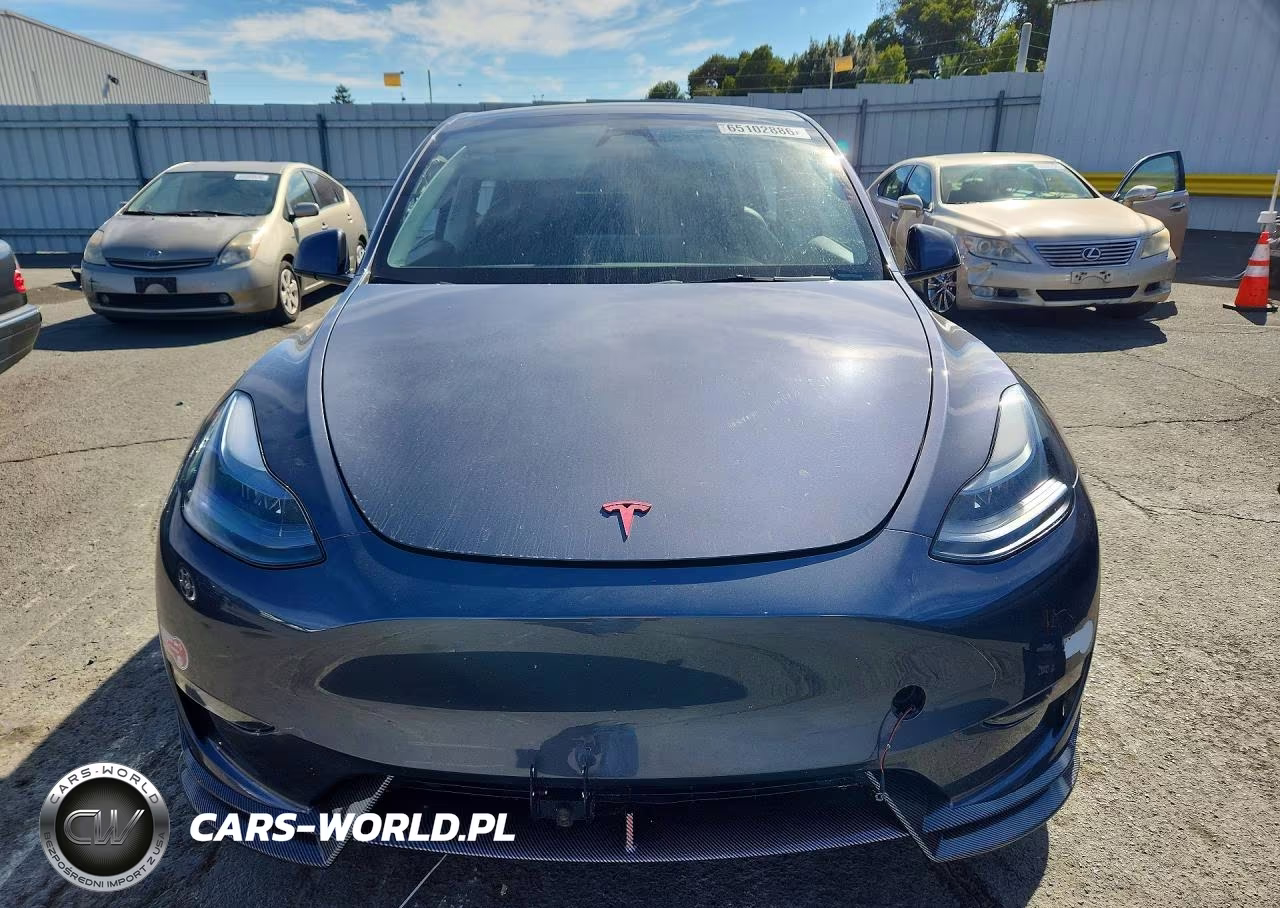 2023 Tesla Model Y VIN:7SAYGDEE1PF896737 - 5