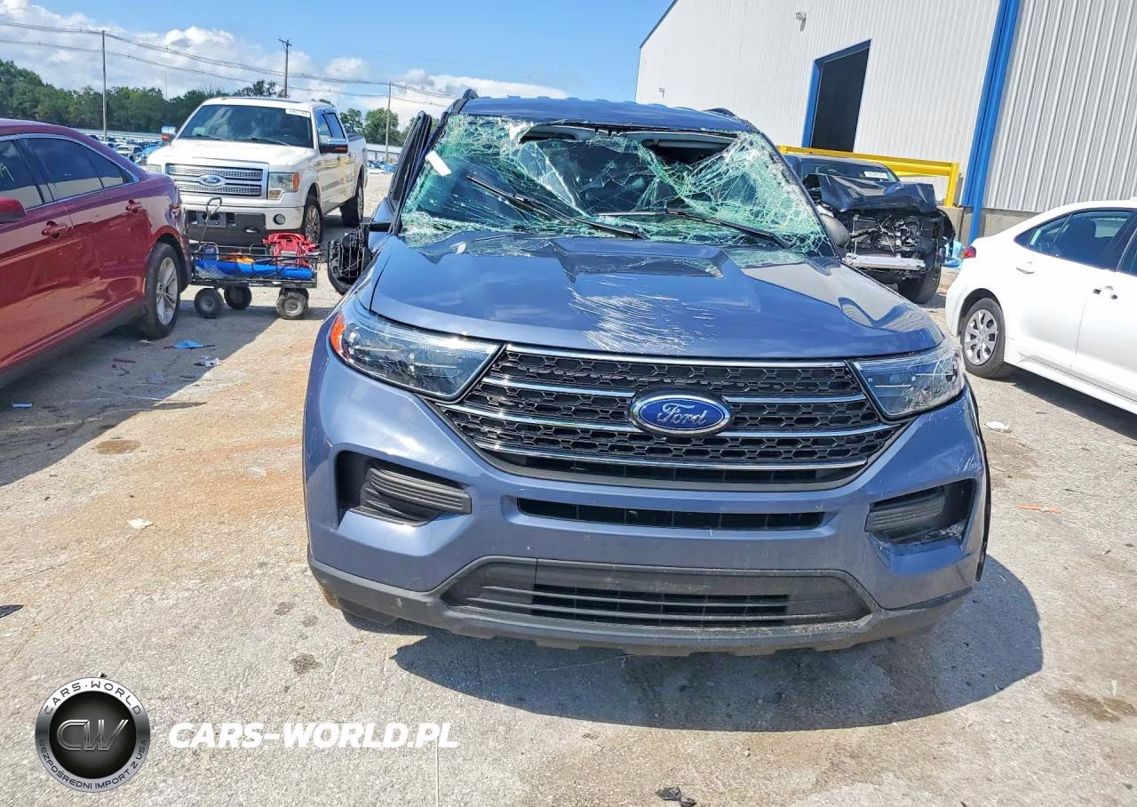 2021 Ford Explorer Xlt VIN:1FMSK8DH0MGB42083 - 5