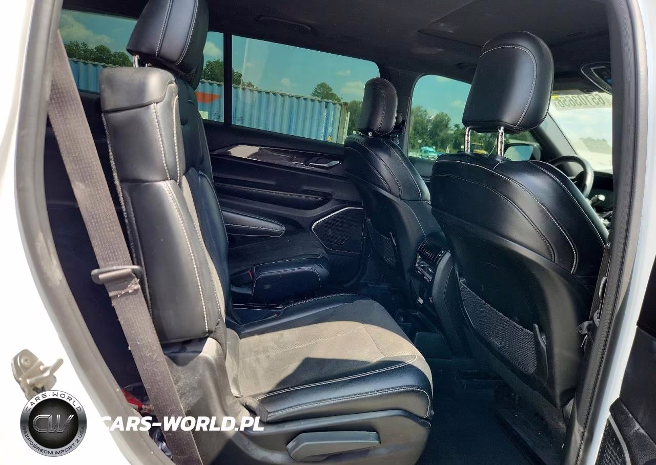 2021 Jeep Grand Cherokee L Laredo VIN:1C4RJKAGXM8155772 - 10