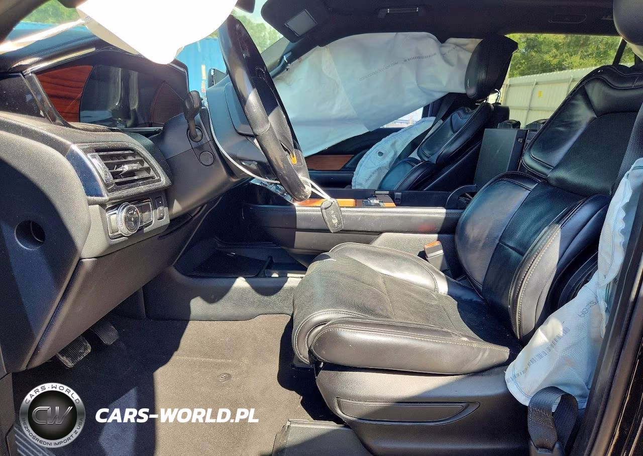 2019 Lincoln Navigator Select VIN:5LMJJ2HT5KEL07299 - 7