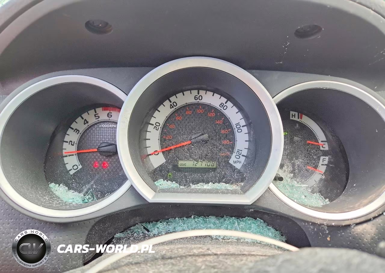2015 Toyota Tacoma V6 VIN:3TMLU4EN9FM191288 - 9