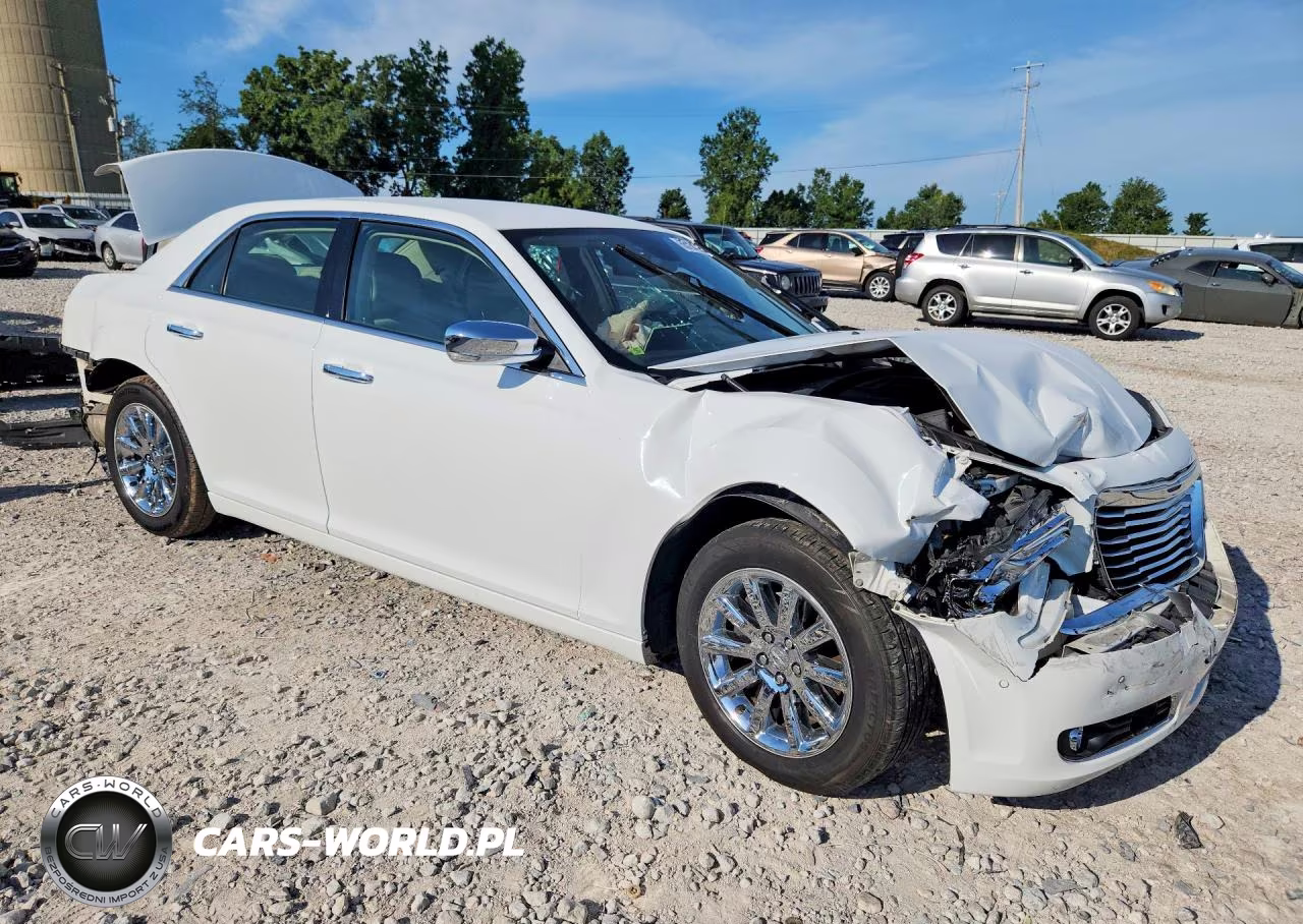 2014 Chrysler 300C VIN:2C3CCAEG3EH379048 - 4