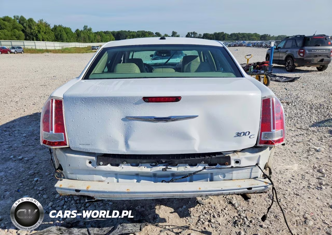 2014 Chrysler 300C VIN:2C3CCAEG3EH379048 - 6