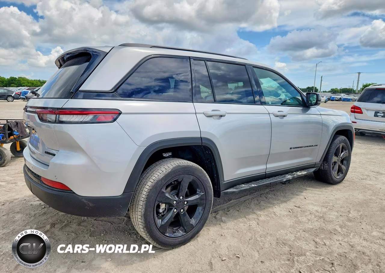 2025 Jeep Grand Cherokee Limited VIN:1C4RJGBG6SC314423 - 3