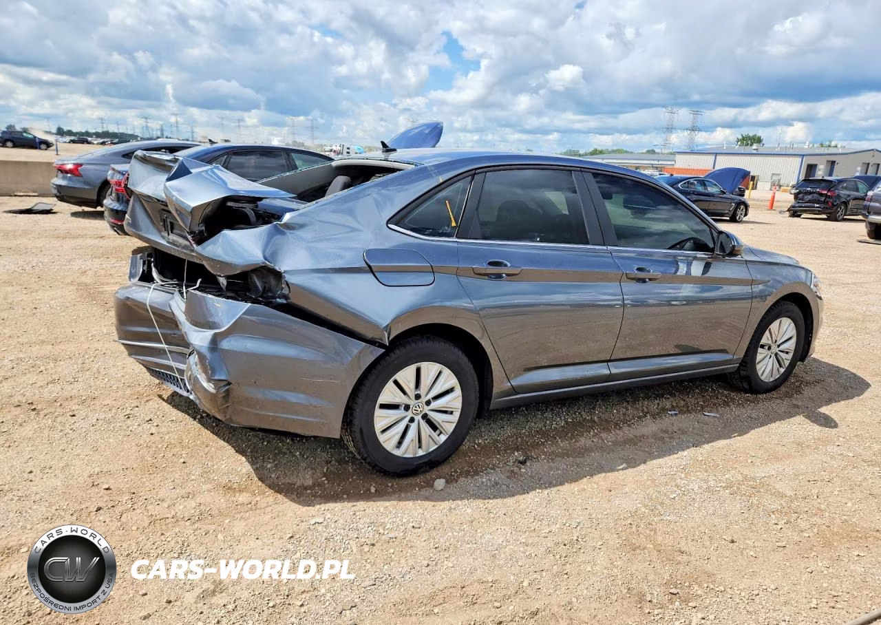 2019 Volkswagen Jetta S VIN:3VWC57BUXKM269000 - 3